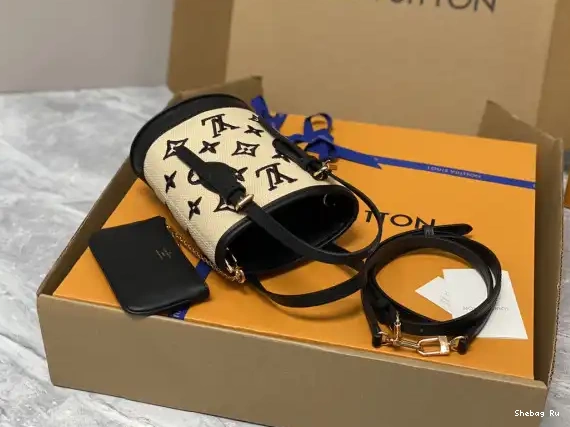NANO LOUIS BUCKET VUITTON 0624